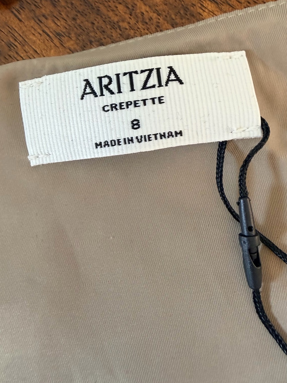 Aritzia Crepette Aperitivo Vest Martini Olive Size 8 NWT - Picture 4 of 10